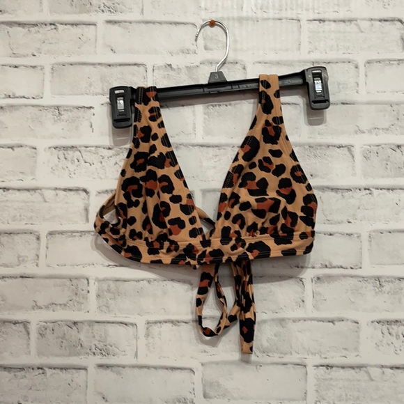 Xhiliration leopard print swim top - Picture 1 of 3